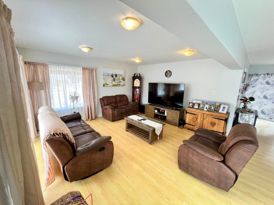 To Let 3 Bedroom Property for Rent in Gonubie Eastern Cape